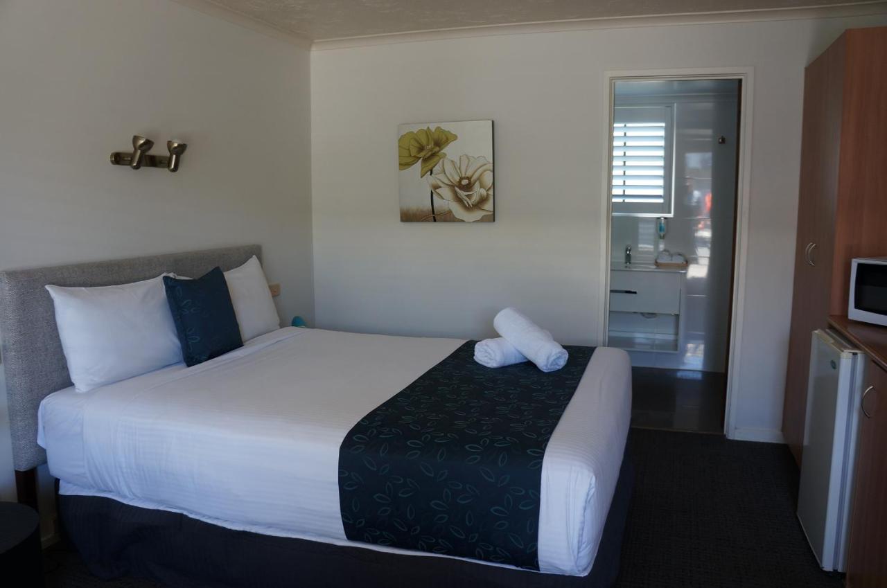 Waves Motel And Apartments Warrnambool Extérieur photo